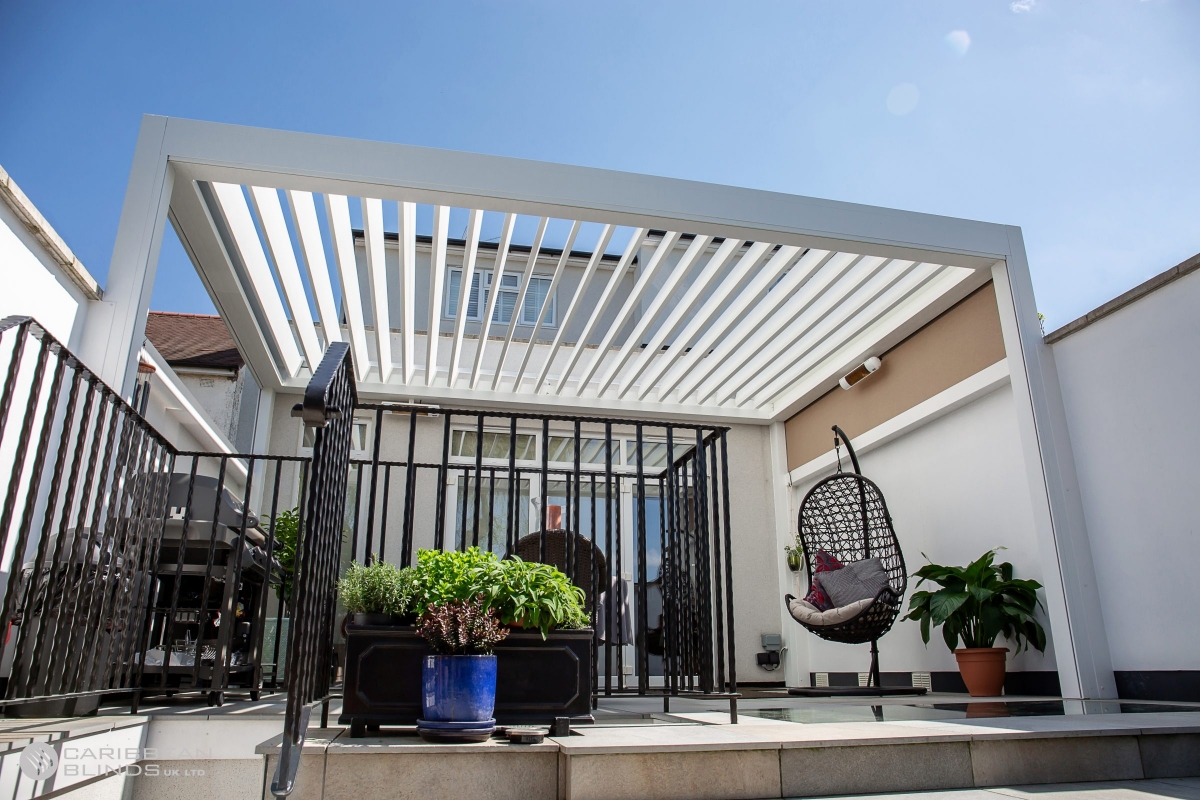 Perola | Canopy | Outdoor Living Pod | Louvered Pergola | Louvered Canopy | Louvered Roof | Sliding Doors | Garden Furniture